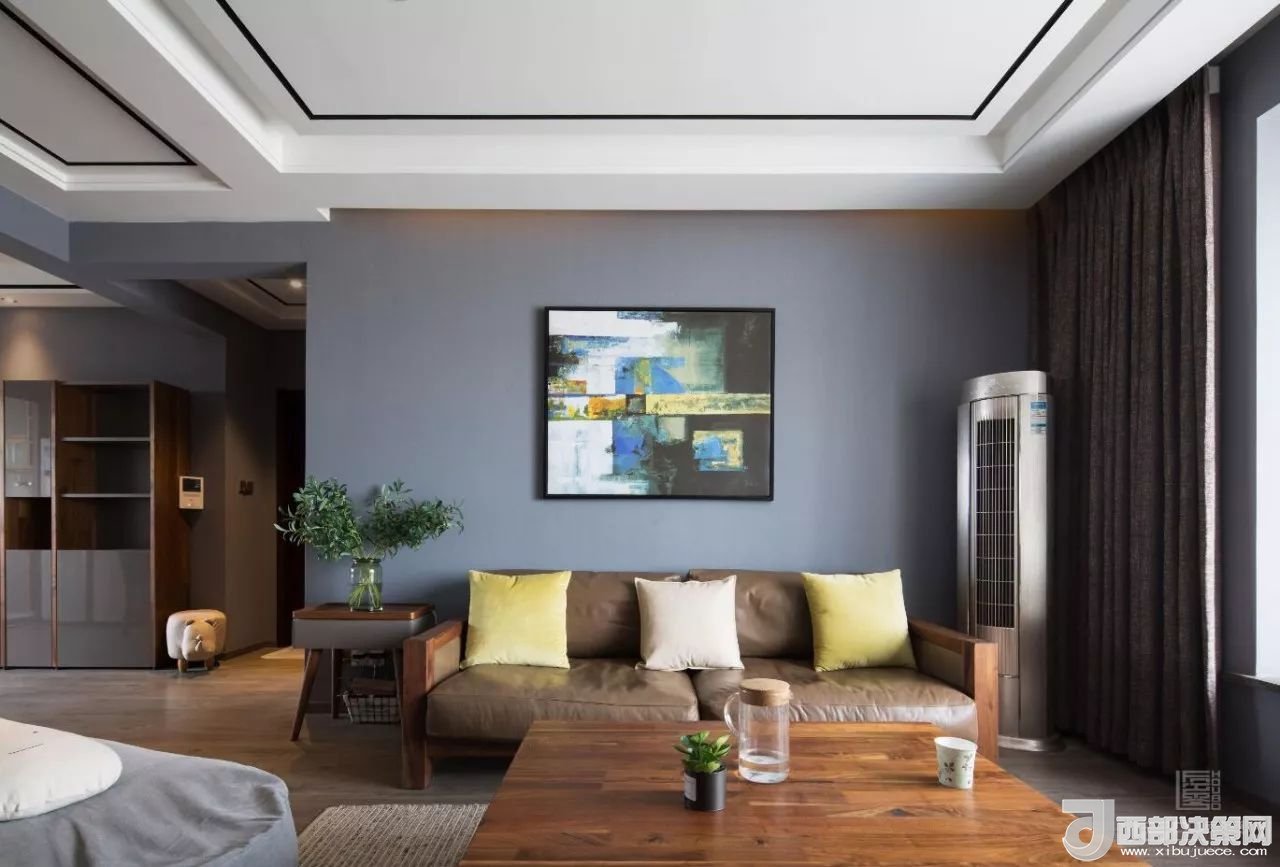 沙發(fā)背景墻選對裝飾畫，才能美了整個客廳空間！