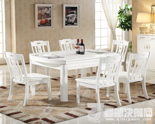 喜歡白色餐桌 但椅子該如何搭配？