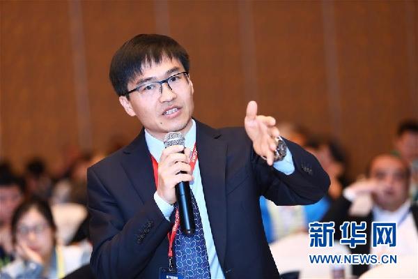 （愛(ài)國(guó)情 奮斗者·圖文互動(dòng)）（2）為海洋裝備披上“鎧甲”的人——記“80后”研究員王立平