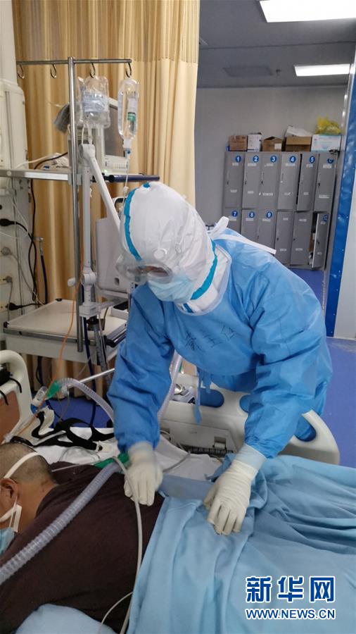 （一線抗疫群英譜·圖文互動）（2）“從高原奔赴平原，我們傾囊相助”——青海援湖北醫(yī)療隊女醫(yī)生戴春的故事 