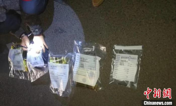 圖為云南警方查獲的毒品?！≡颇鲜」矎d供圖 攝