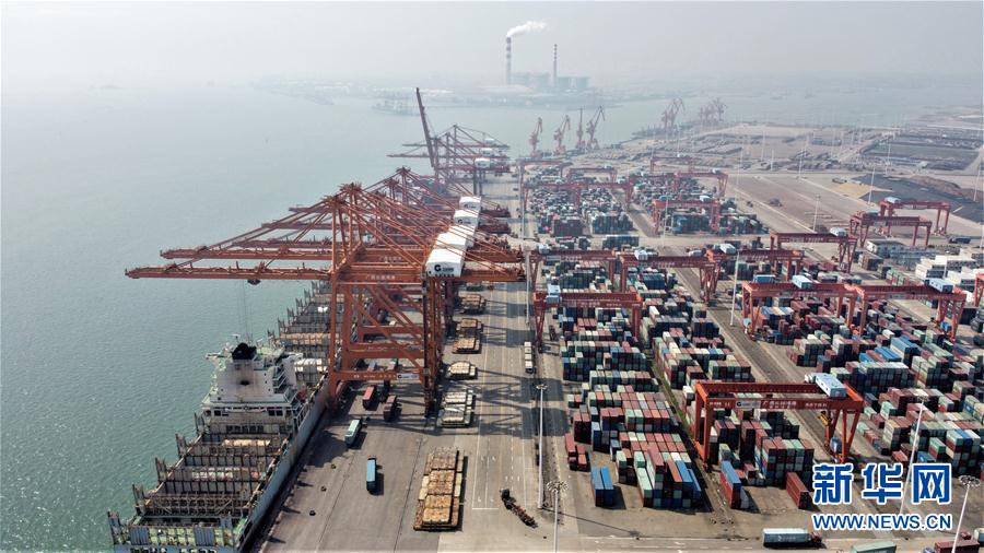 （圖文互動(dòng)）（1）出山入海 “船”流不息——廣西北部灣港生產(chǎn)保暢一線(xiàn)見(jiàn)聞