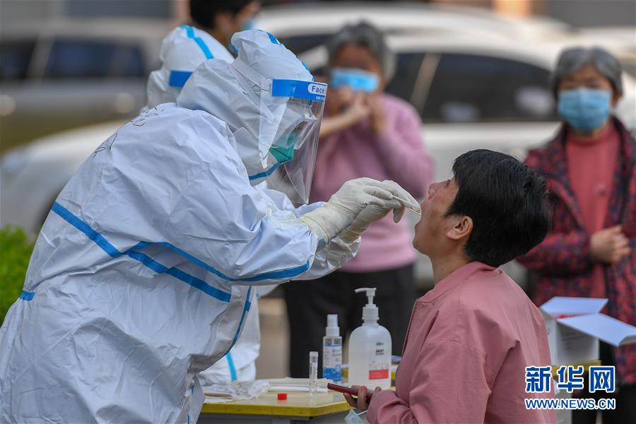 （新華全媒頭條·兩會(huì)精神看落實(shí)·圖文互動(dòng)）（5）整體謀劃、系統(tǒng)升級(jí)、全面提升——落實(shí)全國(guó)兩會(huì)精神織牢織密公共衛(wèi)生防護(hù)網(wǎng)